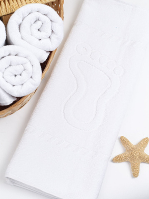 ножки белый